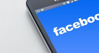NASK ostrzegła przed oszustami kradnącymi dane do logowania na Facebooku